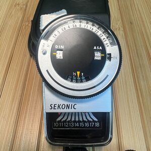 Vintage Sekonic Multi-Lumi L-248 Light Meter w/ Case Made in Japan